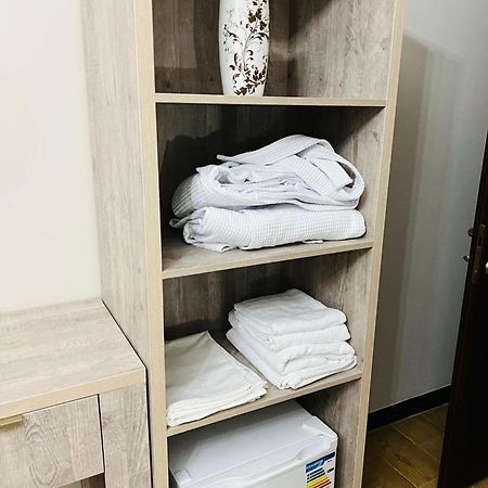 Mini Hotel Comfort Shymkent Bagian luar foto