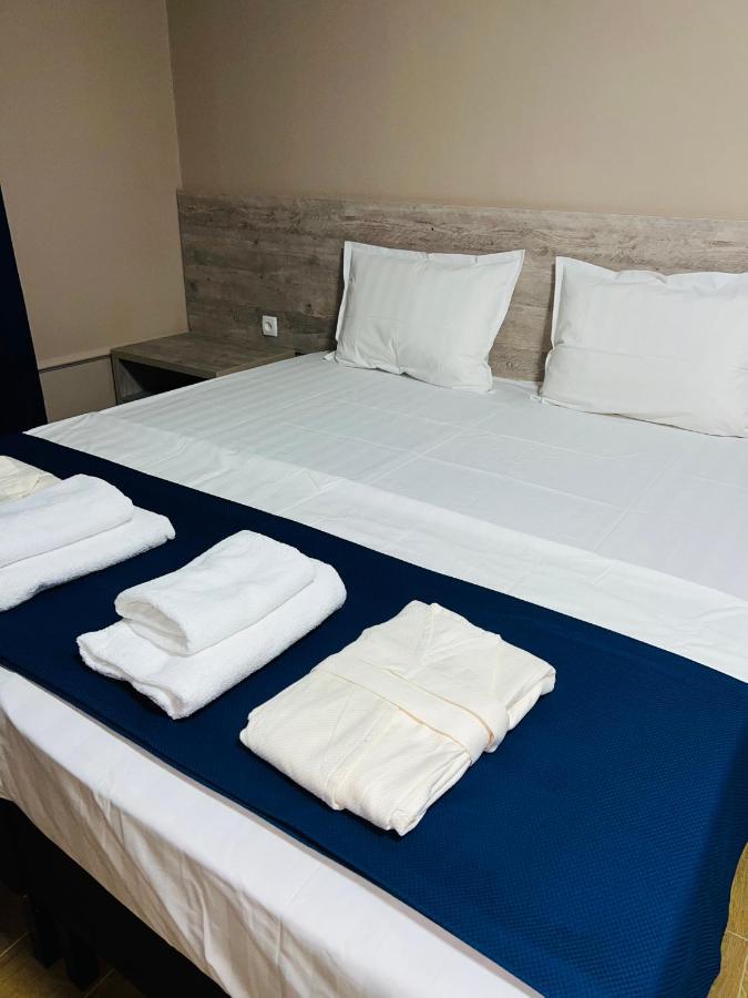 Mini Hotel Comfort Shymkent Bagian luar foto